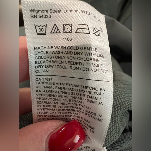 Athleta - Highlands Hybrid Cargo 11 Tight - NWT -Green size 26 - Picture 15 of 15